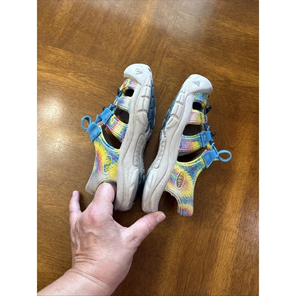 KEEN Newport H2 Big Kids 1 Slip-On Outdoor Water Sandals Tie Dye Rainbow